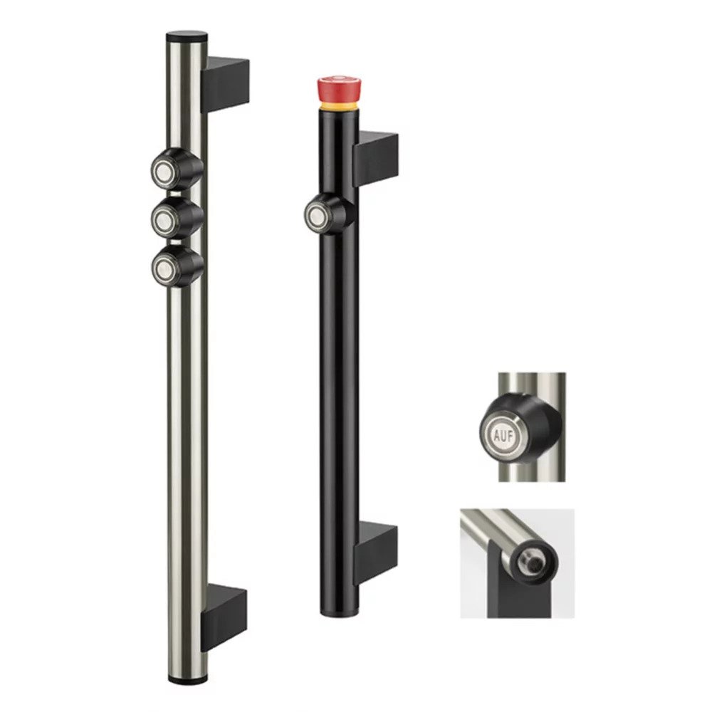 Robust handles with individual equipping function elements.