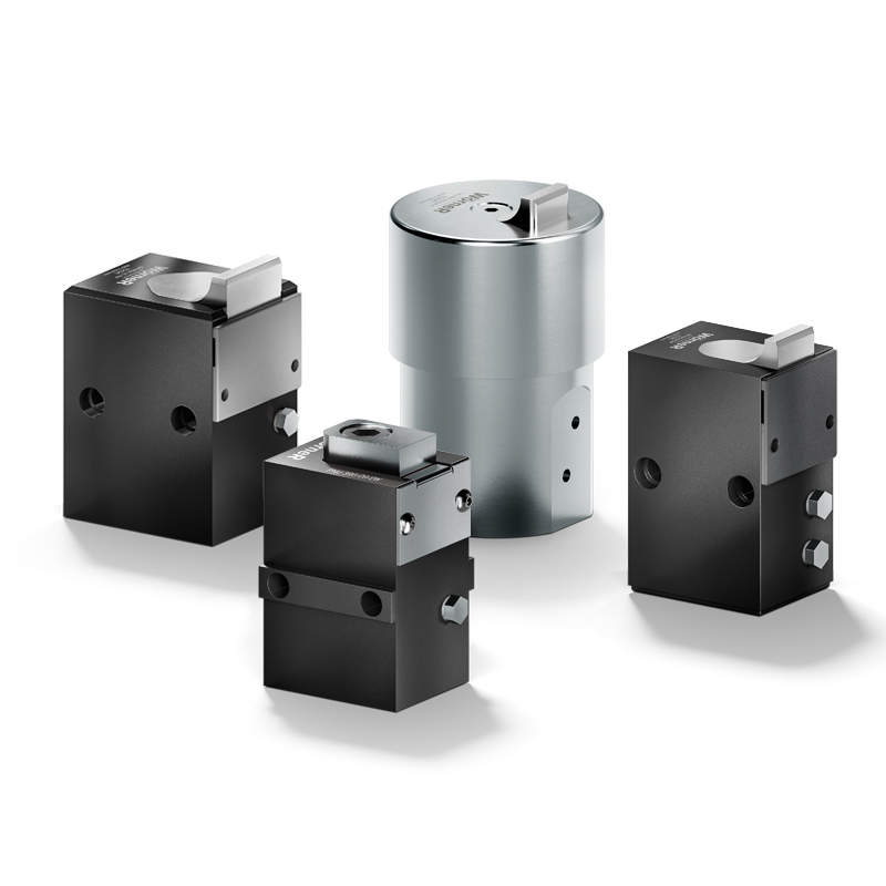 Undamped stoppers, pneumatically driven